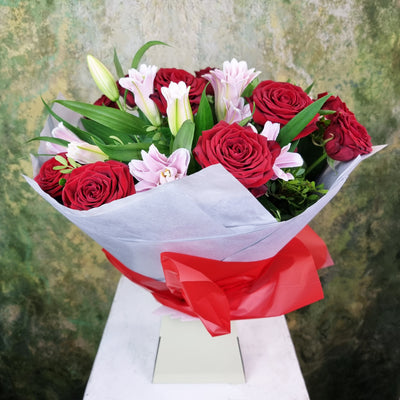 Aspen Flora at Sutton Flowers Birmingham, UK, Nationawide Florist online same day next day deliveries bouquets birthdays gifts flowers lilies roses valentine’s day sunflower, chrysanthemum, Gerbera, Sweet William, Foliage flowers, Agapanthus, Freesia, Statice