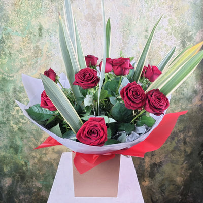 Aspen Flora at Sutton Flowers Birmingham, UK, Nationawide Florist online same day next day deliveries bouquets birthdays gifts flowers lilies roses valentine’s day sunflower, chrysanthemum, Gerbera, Sweet William, Foliage flowers, Agapanthus, Freesia, Statice