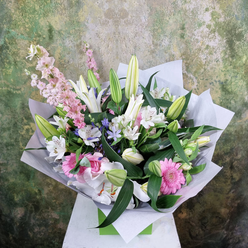 Aspen Flora at Sutton Flowers Birmingham, UK, Nationawide Florist online same day next day deliveries bouquets birthdays gifts flowers lilies roses valentine’s day sunflower, chrysanthemum, Gerbera, Sweet William, Foliage flowers, Agapanthus, Freesia, Statice