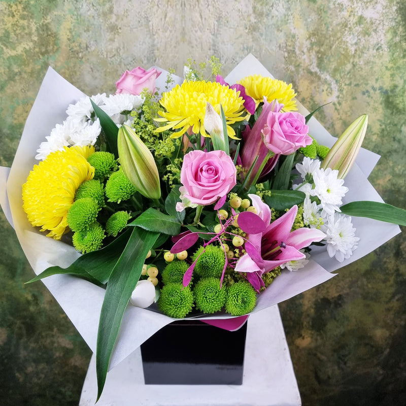 Aspen Flora at Sutton Flowers Birmingham, UK, Nationawide Florist online same day next day deliveries bouquets birthdays gifts flowers lilies roses valentine’s day sunflower, chrysanthemum, Gerbera, Sweet William, Foliage flowers, Agapanthus, Freesia, Statice